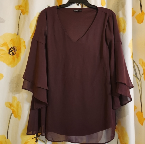 Lane Bryant beautiful flowing blouse with bell sleeves size 14/16 - Picture 1 of 8